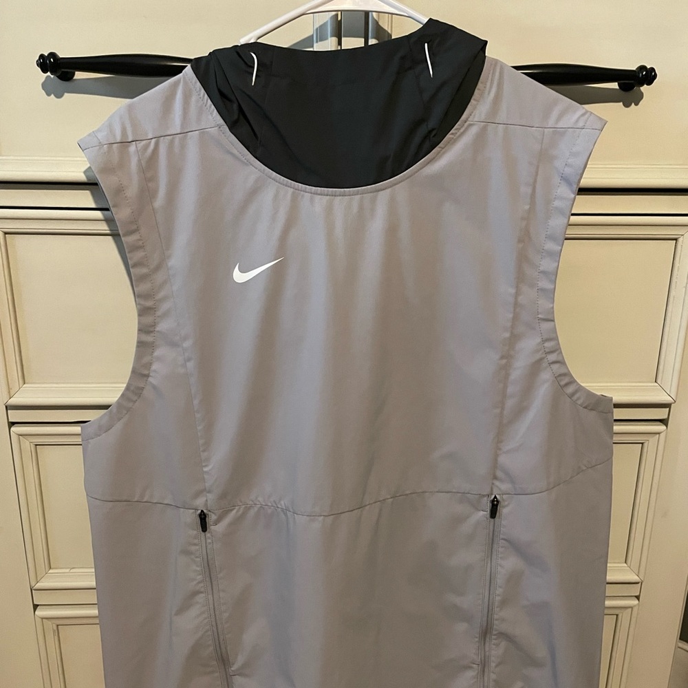 Nike Sideline Hooded Vest